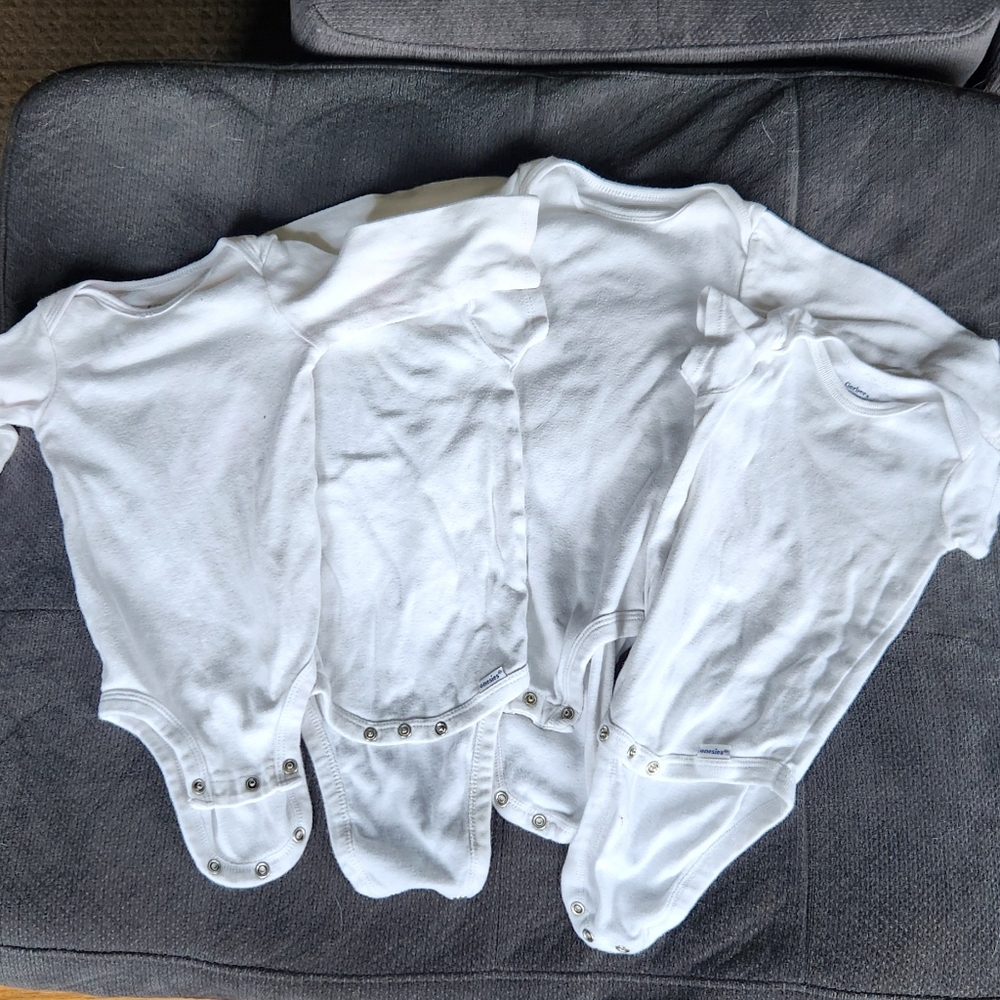 Plain white onesie bundle of 4